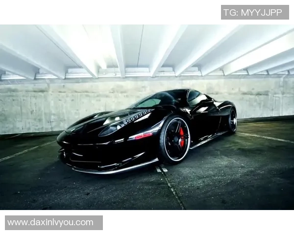 足球巨星的座驾：从梅西到C罗的豪华车队揭秘